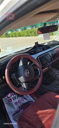 تويوتا هايلوكس